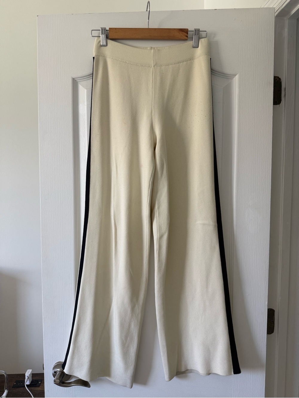 ATIK Cream Black Contrast Knit Vest Wide Leg Pants Set S - Picture 4 of 9